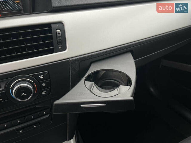 Серый БМВ 3 Серия, объемом двигателя 2 л и пробегом 225 тыс. км за 8650 $, фото 109 на Automoto.ua