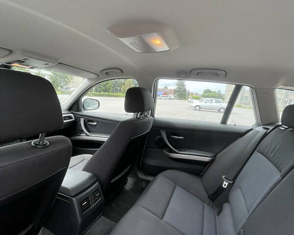 Сірий БМВ 3 Серія, об'ємом двигуна 2 л та пробігом 200 тис. км за 8700 $, фото 10 на Automoto.ua