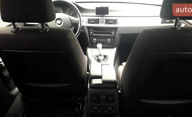 Сірий БМВ 3 Серія, об'ємом двигуна 2 л та пробігом 234 тис. км за 8000 $, фото 5 на Automoto.ua