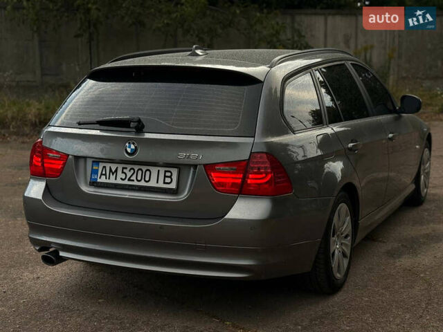 Серый БМВ 3 Серия, объемом двигателя 2 л и пробегом 226 тыс. км за 7799 $, фото 8 на Automoto.ua