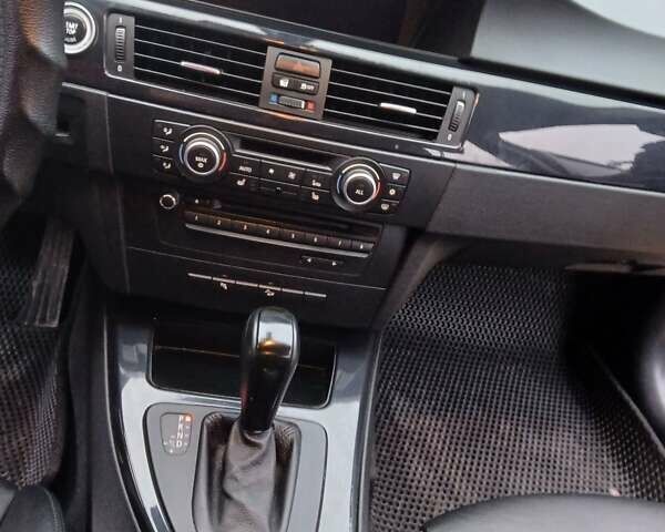 Серый БМВ 3 Серия, объемом двигателя 2 л и пробегом 295 тыс. км за 9500 $, фото 21 на Automoto.ua