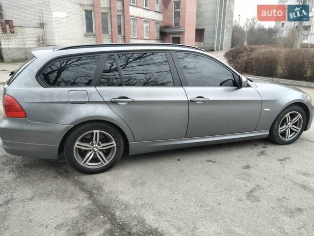 Серый БМВ 3 Серия, объемом двигателя 2 л и пробегом 252 тыс. км за 9550 $, фото 8 на Automoto.ua