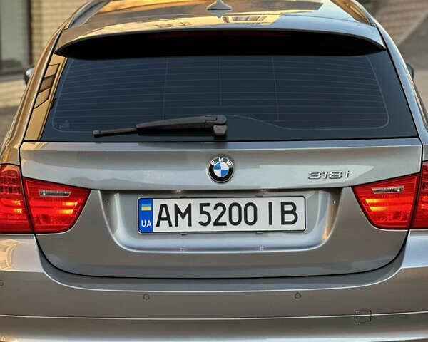 Серый БМВ 3 Серия, объемом двигателя 2 л и пробегом 235 тыс. км за 7499 $, фото 7 на Automoto.ua