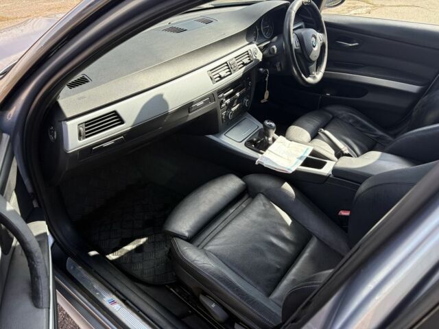 Серый БМВ 3 Серия, объемом двигателя 2 л и пробегом 154 тыс. км за 4400 $, фото 11 на Automoto.ua