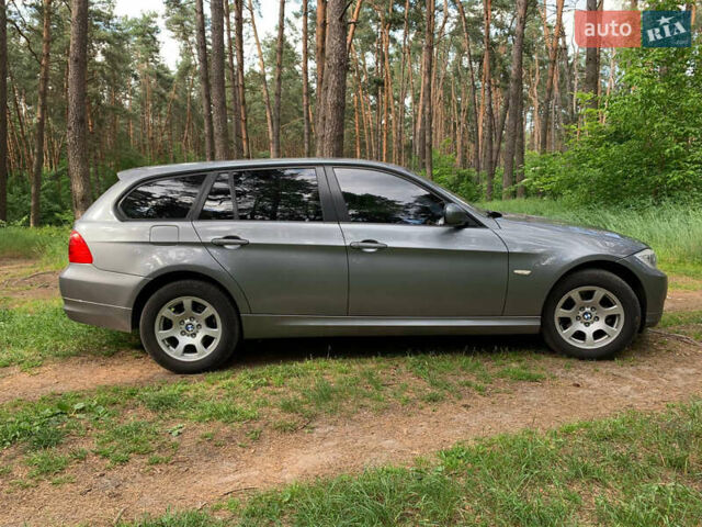 Сірий БМВ 3 Серія, об'ємом двигуна 2 л та пробігом 315 тис. км за 8000 $, фото 3 на Automoto.ua