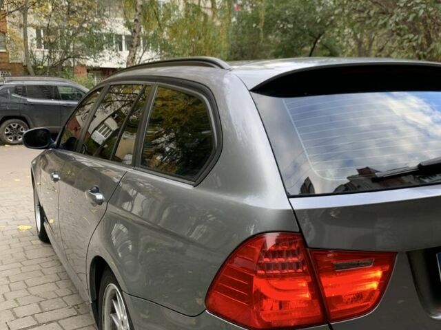 БМВ 3 Серия 2011 в Львове на Automoto.ua Серый БМВ 3 Серия, объемом двигателя 2 л и пробегом 300 тыс. км за 8650 $, фото 5 на Automoto.ua