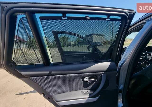 Серый БМВ 3 Серия, объемом двигателя 2 л и пробегом 252 тыс. км за 10800 $, фото 15 на Automoto.ua