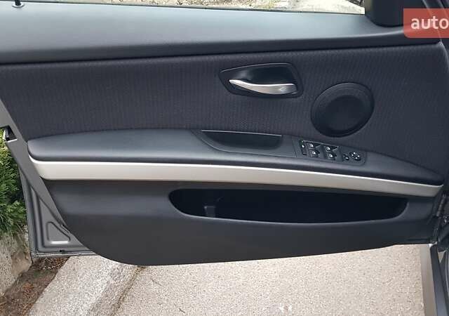 Серый БМВ 3 Серия, объемом двигателя 2 л и пробегом 290 тыс. км за 8400 $, фото 19 на Automoto.ua