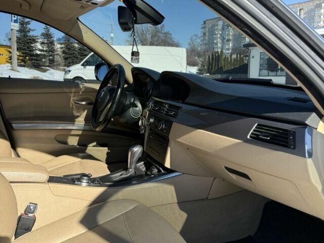 Серый БМВ 3 Серия, объемом двигателя 2 л и пробегом 320 тыс. км за 5500 $, фото 10 на Automoto.ua