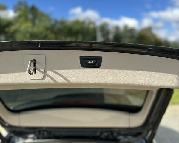 Серый БМВ 3 Серия, объемом двигателя 2 л и пробегом 323 тыс. км за 13500 $, фото 9 на Automoto.ua