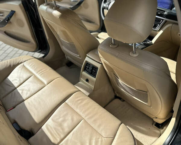 Серый БМВ 3 Серия, объемом двигателя 2 л и пробегом 323 тыс. км за 13500 $, фото 18 на Automoto.ua