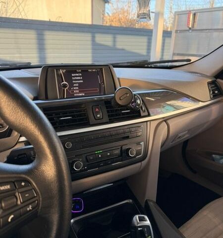 Серый БМВ 3 Серия, объемом двигателя 2 л и пробегом 198 тыс. км за 12800 $, фото 3 на Automoto.ua