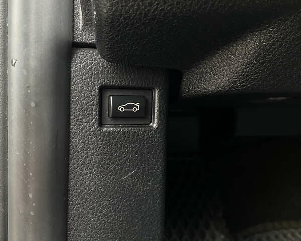 Сірий БМВ 3 Серія, об'ємом двигуна 2 л та пробігом 295 тис. км за 15000 $, фото 5 на Automoto.ua