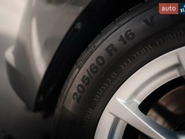 Серый БМВ 3 Серия, объемом двигателя 2 л и пробегом 189 тыс. км за 19600 $, фото 15 на Automoto.ua