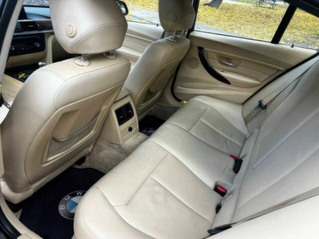 Серый БМВ 3 Серия, объемом двигателя 2 л и пробегом 86 тыс. км за 10200 $, фото 9 на Automoto.ua