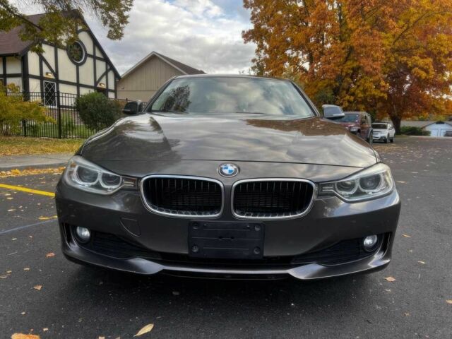 Серый БМВ 3 Серия, объемом двигателя 2 л и пробегом 86 тыс. км за 10200 $, фото 1 на Automoto.ua