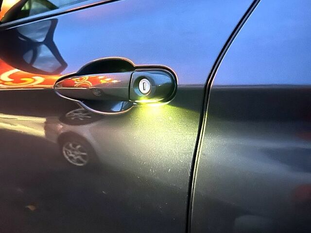 Сірий БМВ 3 Серія, об'ємом двигуна 2 л та пробігом 205 тис. км за 12000 $, фото 10 на Automoto.ua