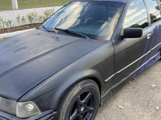 Синій БМВ 3 Серія, об'ємом двигуна 1.8 л та пробігом 2 тис. км за 1600 $, фото 1 на Automoto.ua