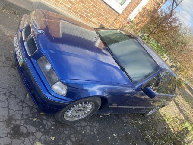 Синий БМВ 3 Серия, объемом двигателя 1.8 л и пробегом 352 тыс. км за 2000 $, фото 7 на Automoto.ua