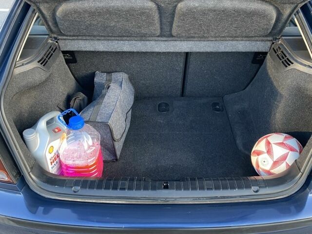 Синий БМВ 3 Серия, объемом двигателя 1.8 л и пробегом 265 тыс. км за 4200 $, фото 6 на Automoto.ua