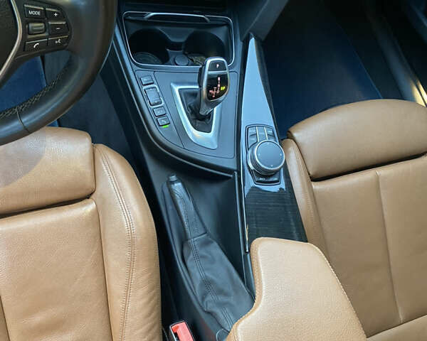 Синий БМВ 3 Серия, объемом двигателя 3 л и пробегом 165 тыс. км за 26000 $, фото 21 на Automoto.ua