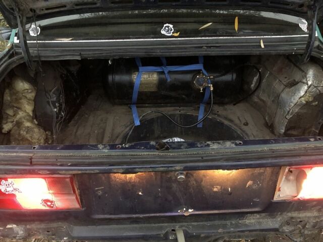 Синий БМВ 3 Серия, объемом двигателя 0 л и пробегом 100 тыс. км за 650 $, фото 5 на Automoto.ua