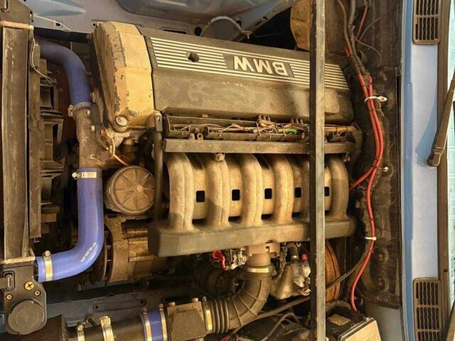 Синий БМВ 3 Серия, объемом двигателя 2 л и пробегом 777 тыс. км за 2600 $, фото 9 на Automoto.ua