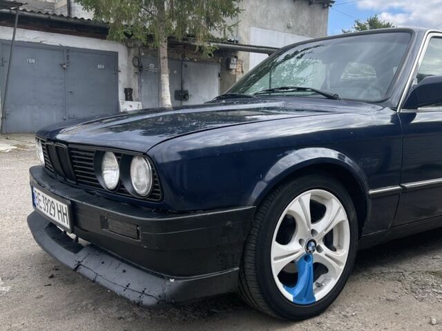 Синій БМВ 3 Серія, об'ємом двигуна 1.8 л та пробігом 150 тис. км за 2400 $, фото 6 на Automoto.ua