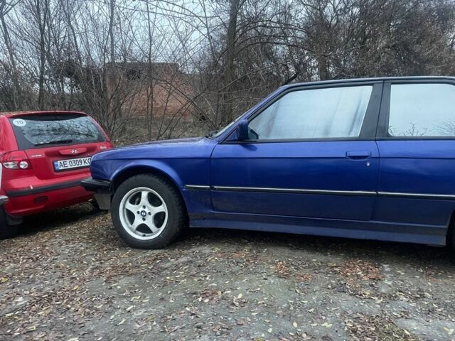 Синій БМВ 3 Серія, об'ємом двигуна 2 л та пробігом 777 тис. км за 1600 $, фото 4 на Automoto.ua