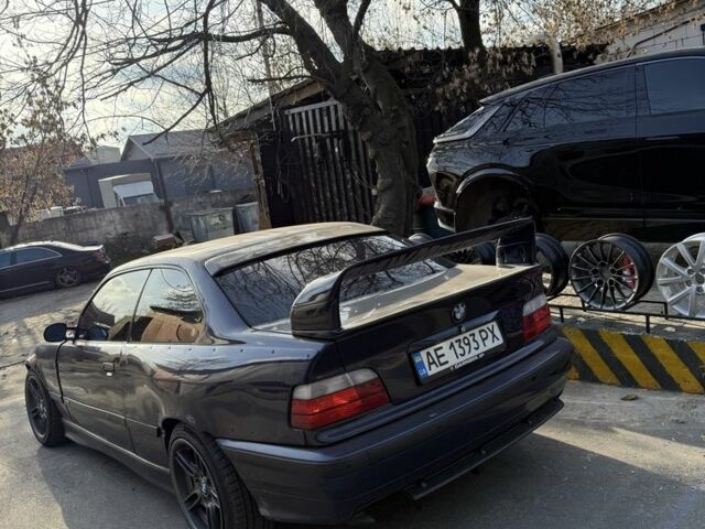 Синий БМВ 3 Серия, объемом двигателя 2.8 л и пробегом 200 тыс. км за 7999 $, фото 7 на Automoto.ua