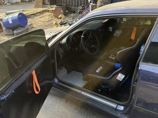 Синий БМВ 3 Серия, объемом двигателя 2.8 л и пробегом 200 тыс. км за 7999 $, фото 6 на Automoto.ua