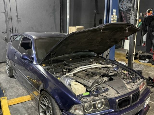 Синий БМВ 3 Серия, объемом двигателя 2.8 л и пробегом 200 тыс. км за 7999 $, фото 3 на Automoto.ua