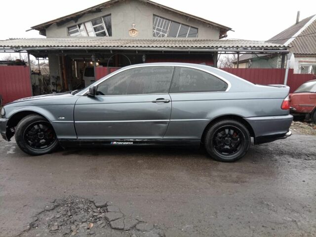 Синій БМВ 3 Серія, об'ємом двигуна 2 л та пробігом 299 тис. км за 3000 $, фото 2 на Automoto.ua