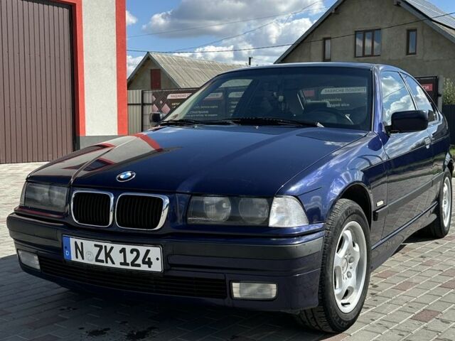 Синий БМВ 3 Серия, объемом двигателя 1.8 л и пробегом 300 тыс. км за 2350 $, фото 7 на Automoto.ua