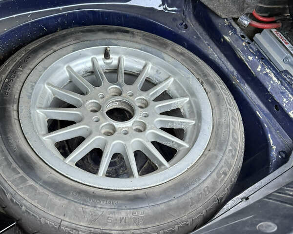 Синий БМВ 3 Серия, объемом двигателя 2.79 л и пробегом 340 тыс. км за 6500 $, фото 25 на Automoto.ua