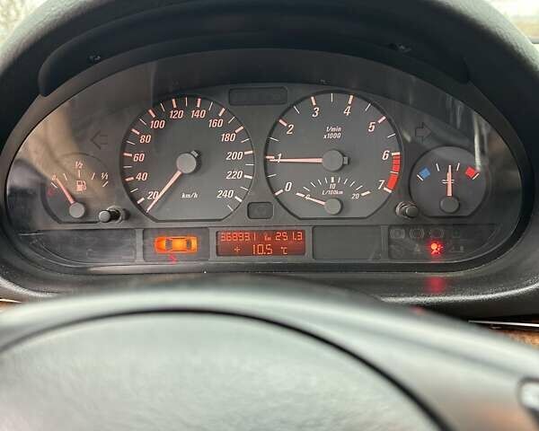 Синий БМВ 3 Серия, объемом двигателя 1.9 л и пробегом 368 тыс. км за 5100 $, фото 10 на Automoto.ua