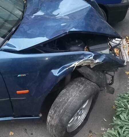 Синій БМВ 3 Серія, об'ємом двигуна 1.8 л та пробігом 240 тис. км за 500 $, фото 6 на Automoto.ua