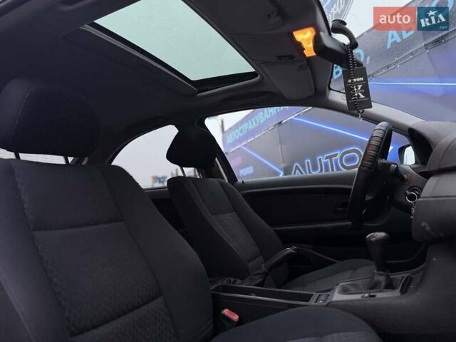 Синій БМВ 3 Серія, об'ємом двигуна 1.8 л та пробігом 266 тис. км за 3999 $, фото 9 на Automoto.ua