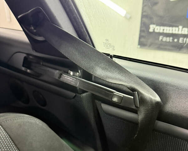 Синий БМВ 3 Серия, объемом двигателя 2.5 л и пробегом 170 тыс. км за 8000 $, фото 23 на Automoto.ua