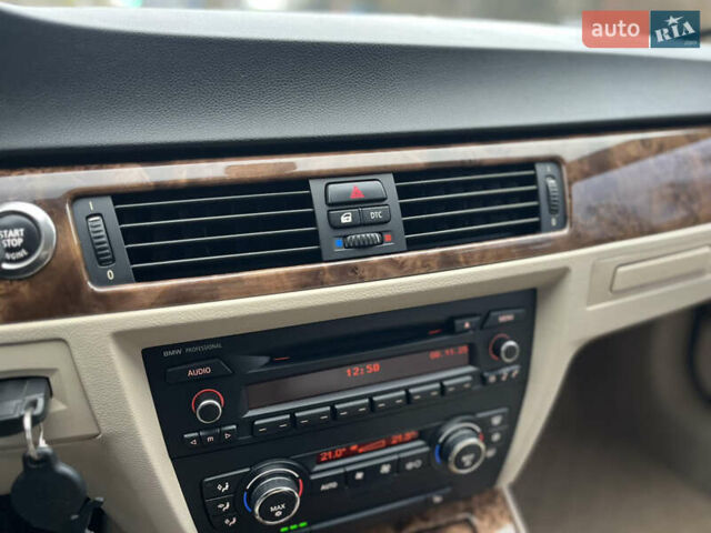 Синий БМВ 3 Серия, объемом двигателя 2 л и пробегом 122 тыс. км за 9999 $, фото 15 на Automoto.ua