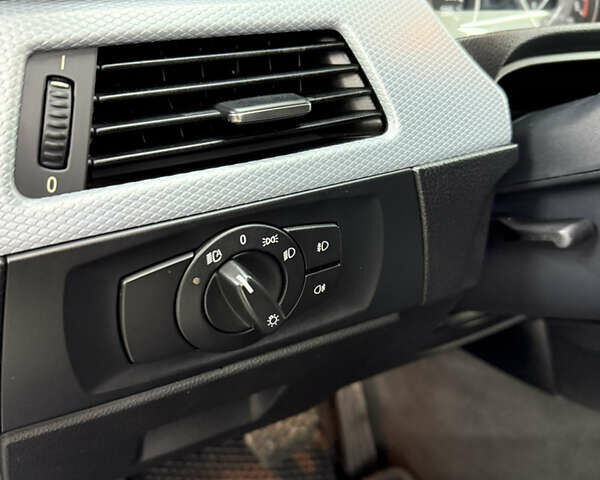 Синий БМВ 3 Серия, объемом двигателя 2.5 л и пробегом 170 тыс. км за 8000 $, фото 21 на Automoto.ua