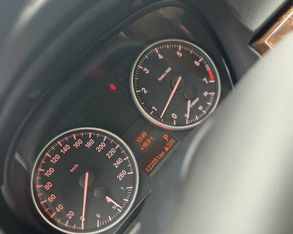 Синий БМВ 3 Серия, объемом двигателя 2 л и пробегом 122 тыс. км за 9999 $, фото 10 на Automoto.ua