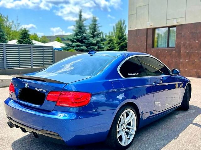 Синій БМВ 3 Серія, об'ємом двигуна 2.5 л та пробігом 203 тис. км за 9300 $, фото 3 на Automoto.ua
