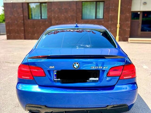 Синий БМВ 3 Серия, объемом двигателя 2.5 л и пробегом 203 тыс. км за 9300 $, фото 6 на Automoto.ua