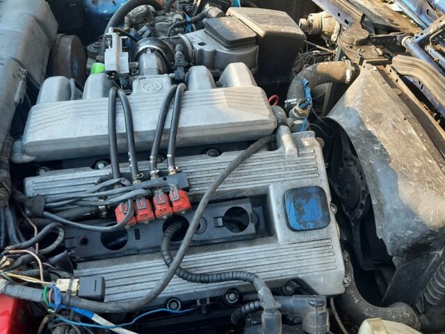 Синий БМВ 3 Серия, объемом двигателя 1.8 л и пробегом 250 тыс. км за 1350 $, фото 5 на Automoto.ua