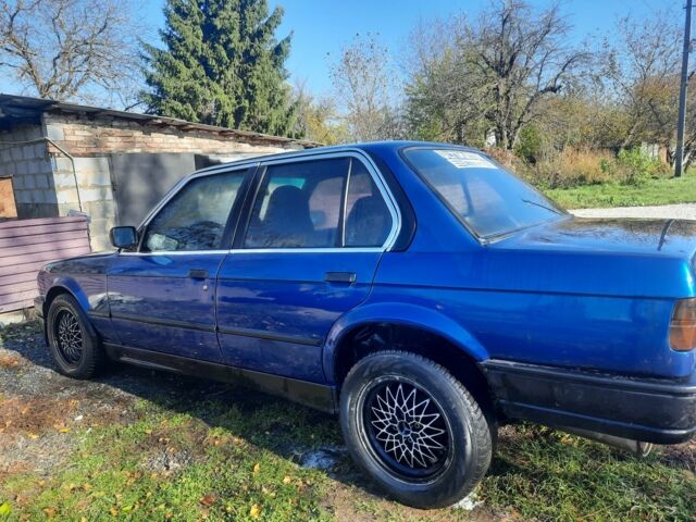 Синий БМВ 3 Серия, объемом двигателя 1.8 л и пробегом 250 тыс. км за 1350 $, фото 4 на Automoto.ua