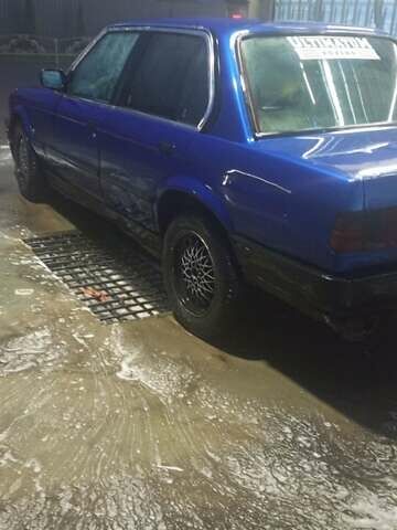 Синий БМВ 3 Серия, объемом двигателя 1.8 л и пробегом 350 тыс. км за 1500 $, фото 3 на Automoto.ua