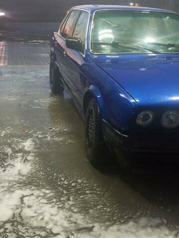 Синий БМВ 3 Серия, объемом двигателя 1.8 л и пробегом 350 тыс. км за 1500 $, фото 2 на Automoto.ua