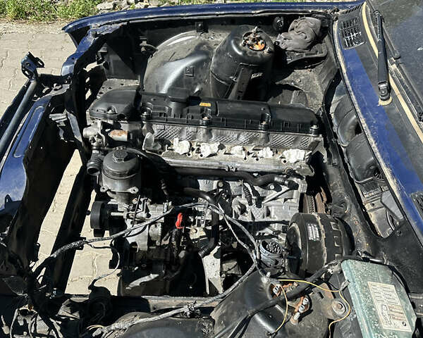 Синій БМВ 3 Серія, об'ємом двигуна 2 л та пробігом 100 тис. км за 2900 $, фото 3 на Automoto.ua