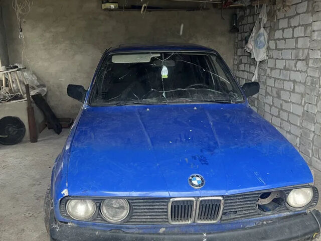Синій БМВ 3 Серія, об'ємом двигуна 1.8 л та пробігом 350 тис. км за 700 $, фото 2 на Automoto.ua